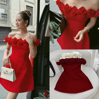 Đầm gấm hoa nổi bệt vai bèo phồng
