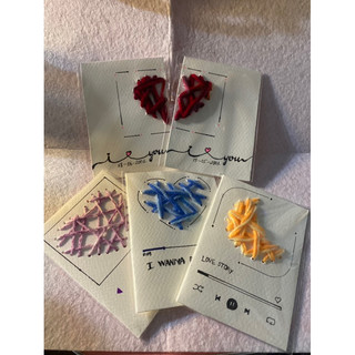 [handmade) thiệp len handmae nhiều màu hình trái tim/ mặt trăng dễ thương❤️❤️🧶🧶🧶