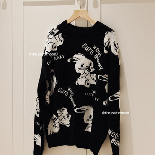 Áo len đen thỏ trắng dày dặn Woo Bunny
