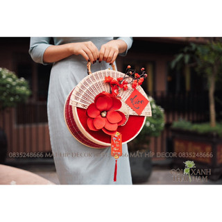 Giỏ tre đựng bánh hoặc giỏ tre đựng quà tết, trang trí cửa nhà ngày tết