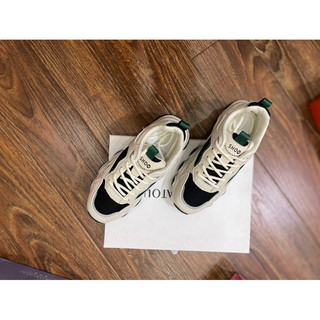 giày thể thao sale 250k
