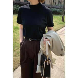  Áo Thun Cổ Cao Basic Cao Cấp 100% Cotton Fashion TKV 2 Màu Đen Trắng Phong Cách Hàn Quốc 