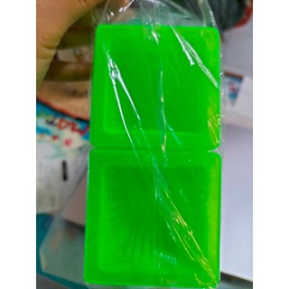 Phễu đựng trùn chỉ cho cá cảnh