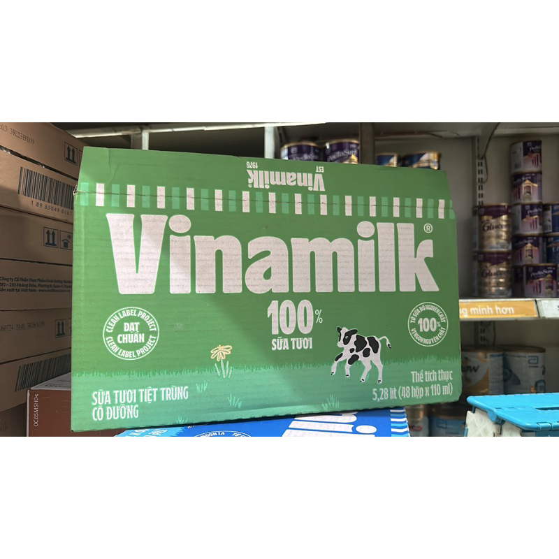 Thùng Sữa Vinamilk Có Đường 110ml