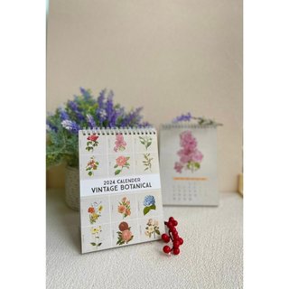 Lịch Để Bàn Phong Cách Vintage tinh tế 2024