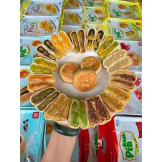 Bánh pía 10 bánh 10 vị Tân Huê viên 40g/bánh.