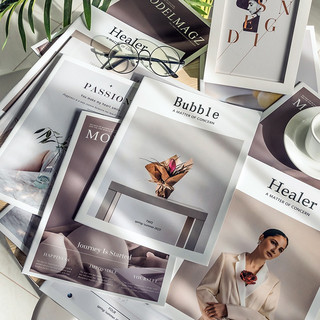 Tờ báo tạp chí, cuốn tạp chí thời trang, người mãu nổi tiếng thế giới, đạo cụ chụp ảnh hiện đại