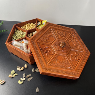 Khay đựng mứt tết, hộp đựng bánh kẹo khắc chữ phúc, lộc, thọ, chất liệu gỗ hương đá bền đẹp, sang trọng