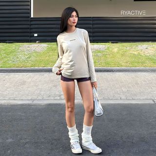 Áo thun tay dài ryactive - basic longsleeves tee màu beige nhạt