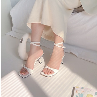 Giày sandal nữ simpshoes cao gót 6cm mũi khuyết quai ngang khuyết mang được 2 kiểu dây - MELY