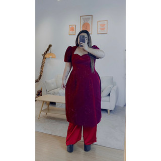 Áo dài nhung đỏ lấp lánh