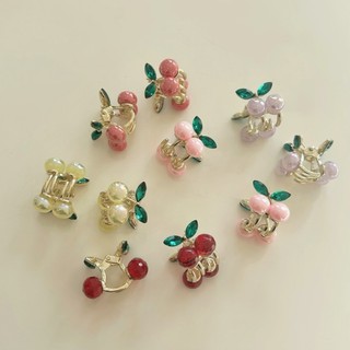 Kẹp tóc nhỏ kim loại hình trái cherry đáng yêu Modleaf Crystal cherry pin Hàn Quốc