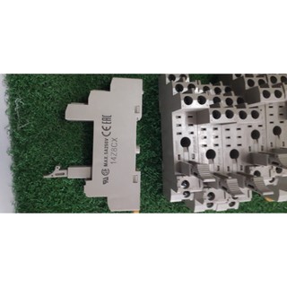 Đế rơ le p2rf-08-e omron 8 chân dùng cho g2r-2-s , g2r-2-snd , g2r-2-snd, g2r-2-sn hoặc tương đương