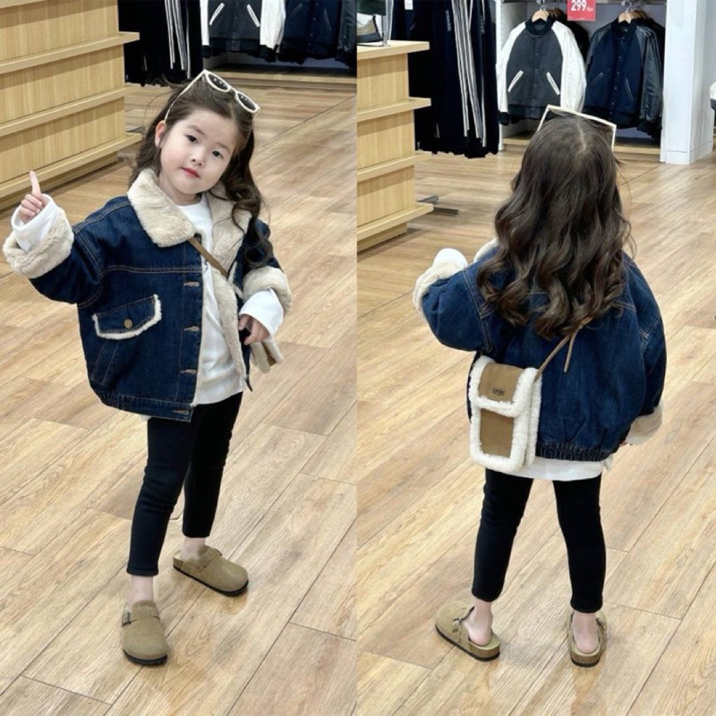 Áo khoác bò cho bé 2-8t mẫu mới hottrend