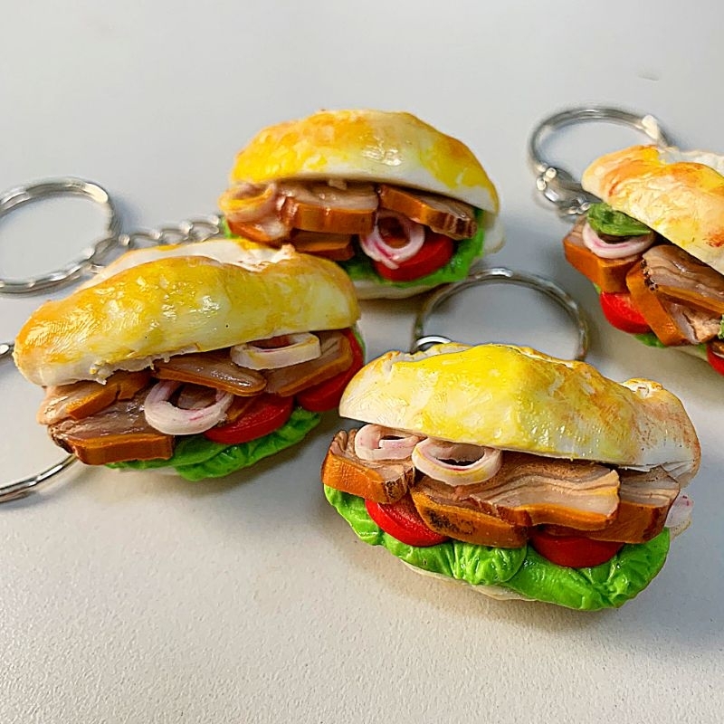 Móc chìa khoá hình bánh mì thịt nướng