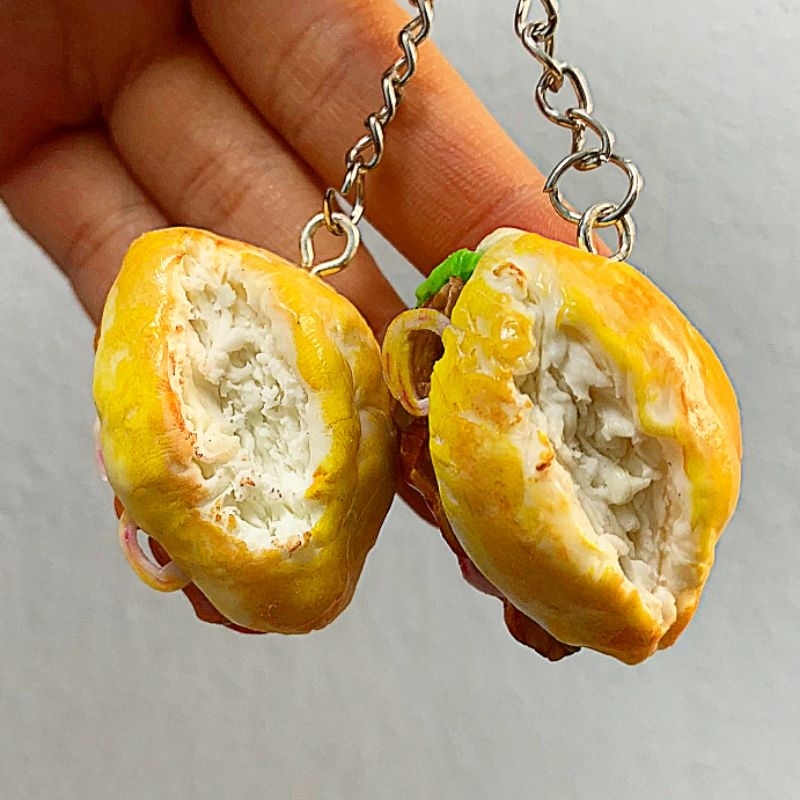 Móc chìa khoá hình bánh mì thịt nướng