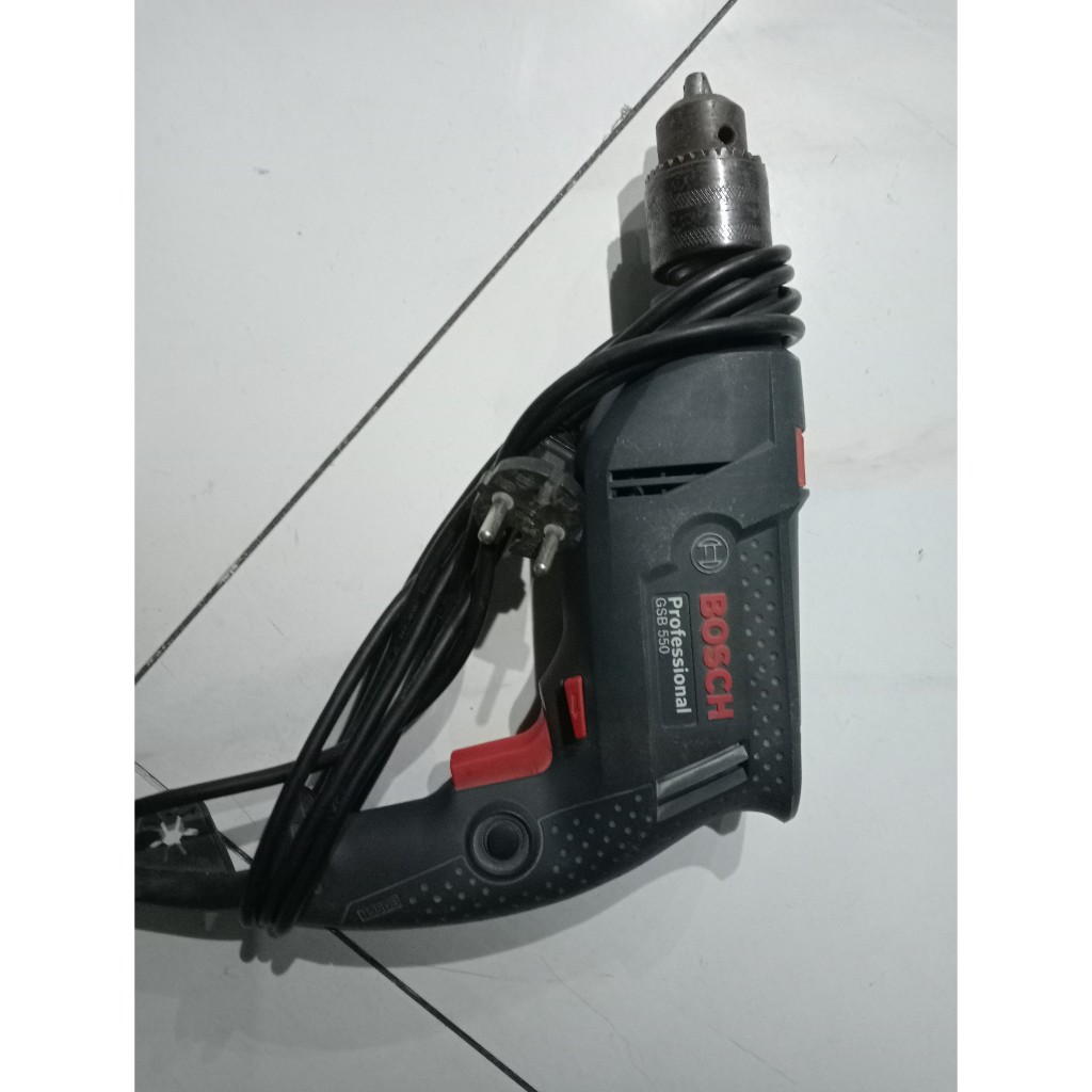 Máy Khoan điện cầm tay Bosch Professional GSB 550