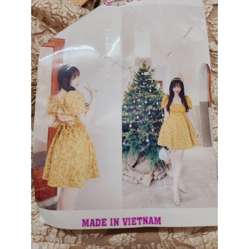 new. đầm gấm xòe nude cột nơ sau dưới 55kg dài 80cm. 328d
