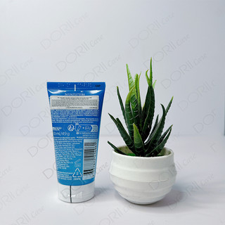 Sữa Rửa Mặt La Roche Posay Effaclar Dành Cho Da Dầu Nhạy Cảm Purifying Foaming Gel 50ml