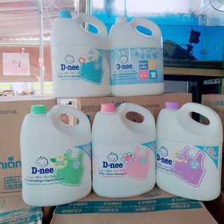 Nước giặt xả d-nee chai 3000ml nhập khẩu thái lan