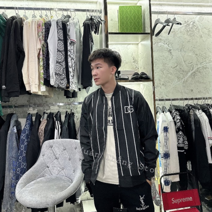 Áo Gió Nam Siêu Cấp  Logo Thêu Trước Ngực Kèm In Sơn Sọc Trắng Chất Liệu Gió 2 Lớp Dày Dặn