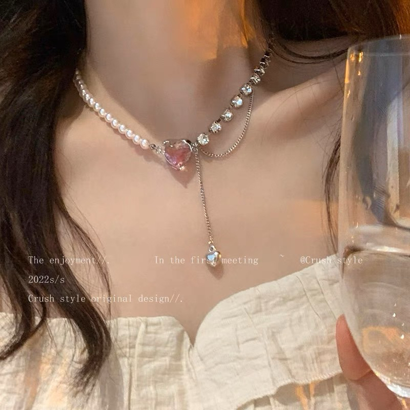Vòng Cổ Đính Đá Trái Tim Ngọc Ruby