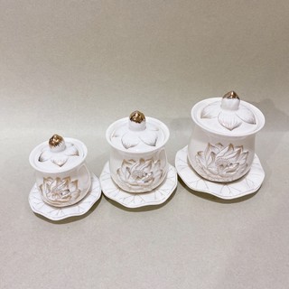 Chung nước đại bi bạch ngọc sen