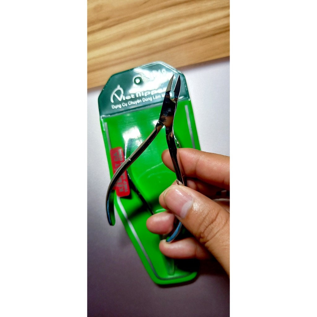 - Vietnippers TẶNG DŨA O.P.I