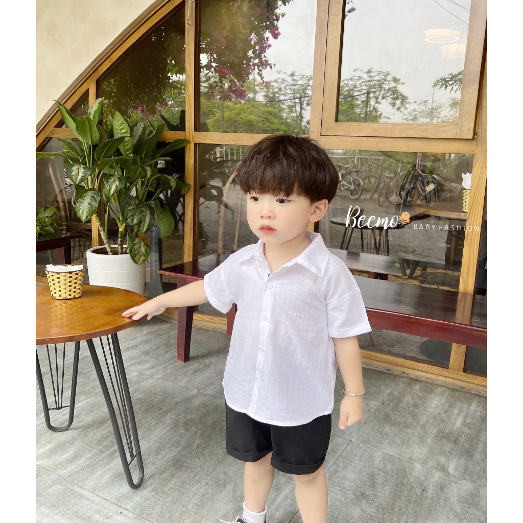 Áo sơ mi cộc tay Beemo cổ đức thêu chữ dọc cúc cho bé trai từ 9-25 kg vải đũi lụa cao cấp, mặc đi học, đi chơi 22088A