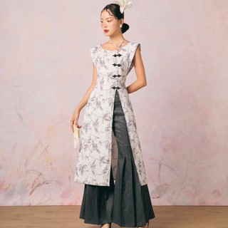 Áo xẻ tà dáng dài cột dây cổ into eight thiết kế