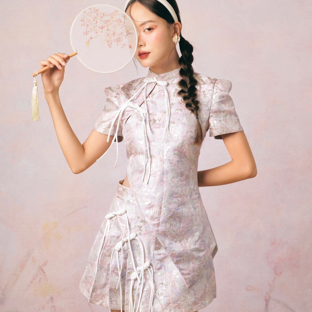  Bộ váy áo cổ tàu vạt chéo chân váy xếp ly Tết INTO EIGHT thiết kế  Dahlia Set  