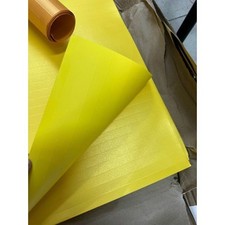Giấy vàng chanh ánh kim gấp quạt ( có sẵn nếp gấp) khổ 55x80cm( vui lòng mua trên 5 tờ)