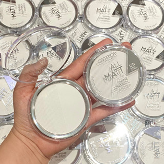 Phấn phủ dạng nén Catrice đủ màu mềm mịn tiện lợi, che phủ hoàn hảo