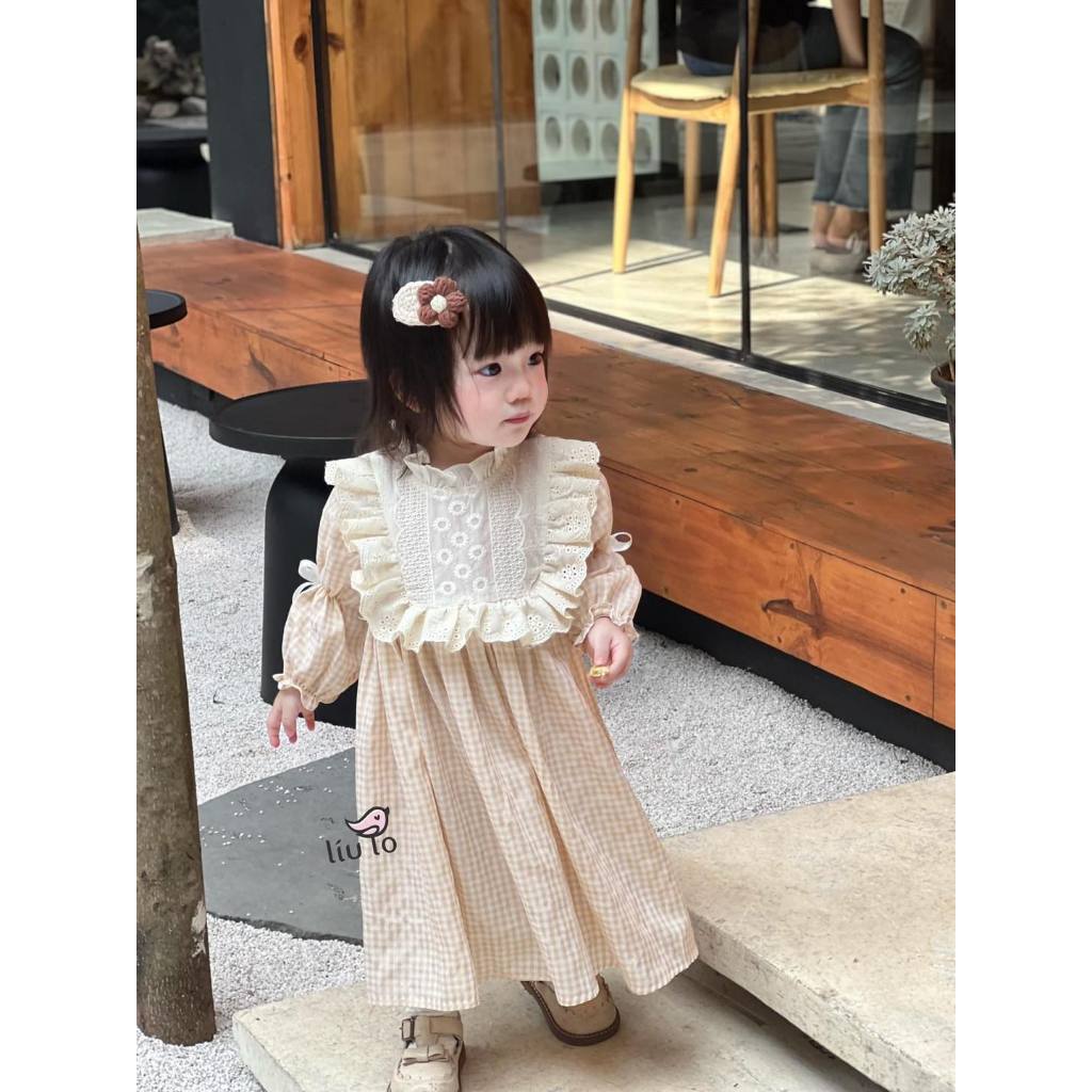 Váy Tiểu Thư Kẻ Caro Cổ Viền Ren