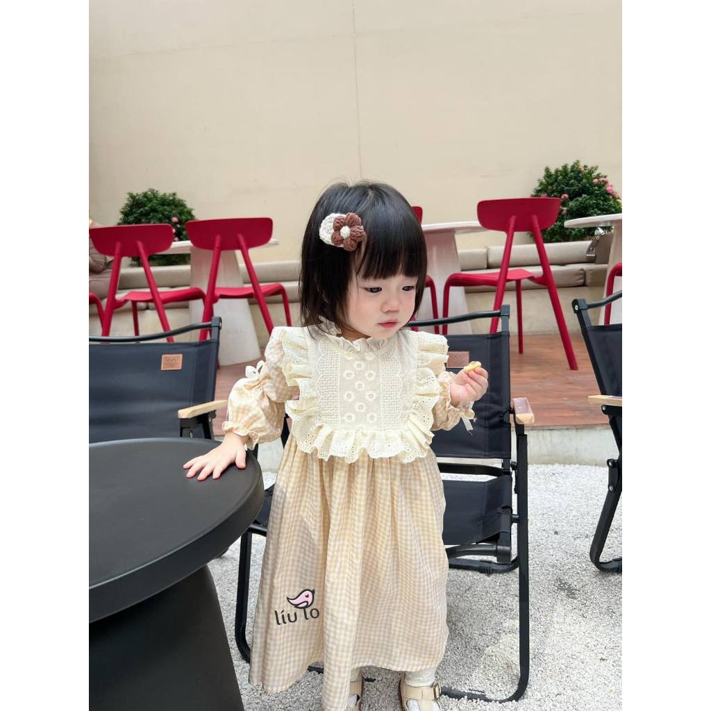 Váy Tiểu Thư Kẻ Caro Cổ Viền Ren