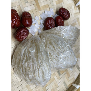 Táo đỏ Tân Cương size trung 100gr