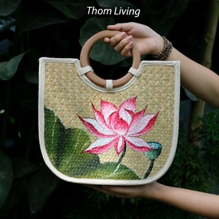 Giỏ cỏ bàng dáng bầu quai gỗ cầm tay sang trọng truyền thống vẽ sen