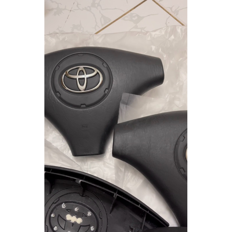 Phím còi Vios,Altis,Zace,Innova