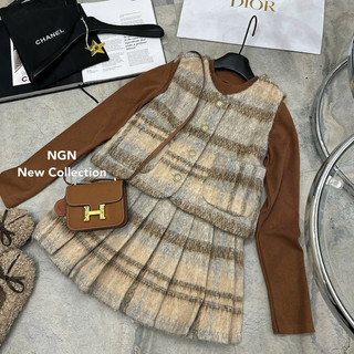 Set dạ kẻ xinh