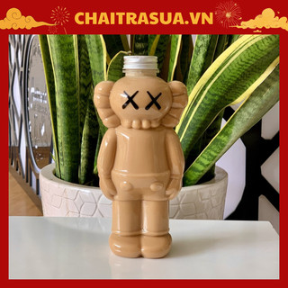 Chai nhựa PET hình gấu KAWS cao cấp 700ml - Hủ nhựa decor Tết 2024, trang trí năm mới giá sỉ cực tốt - CN009