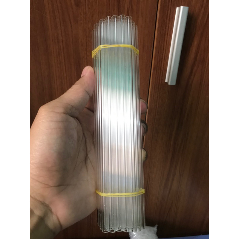 50 ống thủy tinh