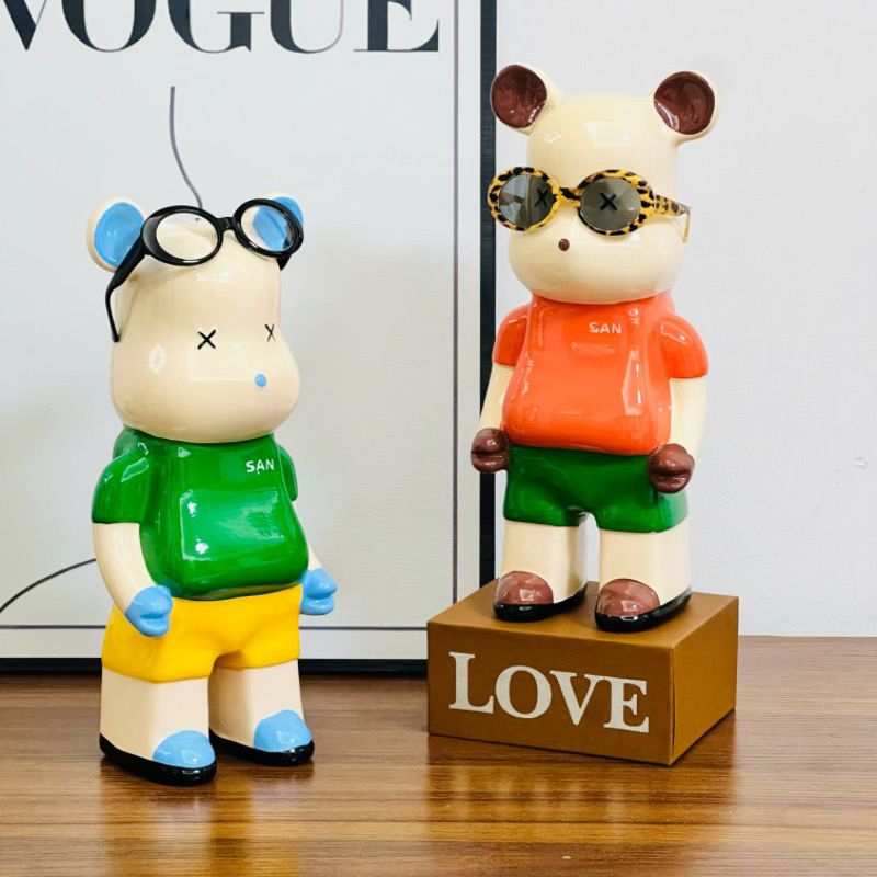 Tượng gấu Bearbrick phong cách DIY kèm đế và phụ kiện