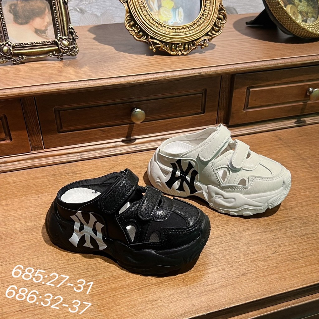 Giày sục thể thao siêu nhẹ cho bé gái bé trai size 26-36