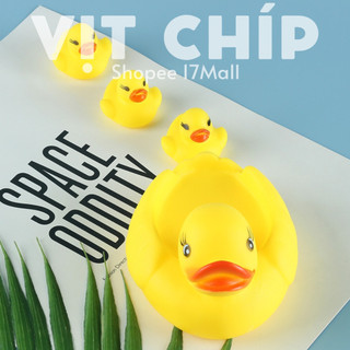 Đàn vịt thả bồn tắm 1 vịt mẹ to & 3 con nhỏ, giúp chậu tắm của bé trở nên vui nhộn, bé sẽ thích tắm hơn