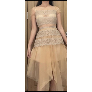 Váy ren thiết kế của linh vũ design sz s