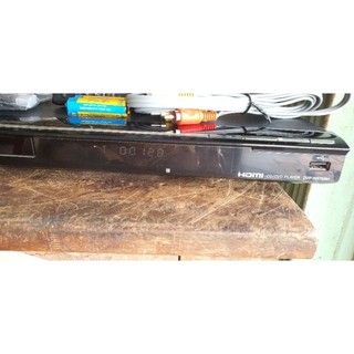Đầu đĩa sony dvd dvp-ns758h đầu cũ hổ trợ cổng hdmi out cho ra hình ảnh rỏ nét,như trên chụp trên,còn remote đầy đủ nhé.