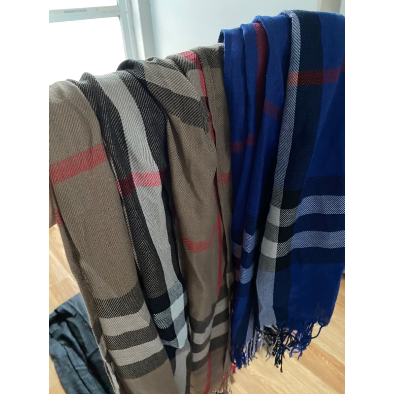 Khăn buberry và cashmere