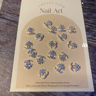 1cái charm nail làm móng tay