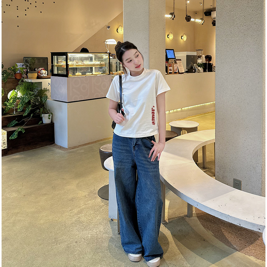Áo Thun Form Fit Mẫu Amor. Áo Baby Tee Chất Cotton Co Giãn, Thoải Mái | BigBuy360 - bigbuy360.vn