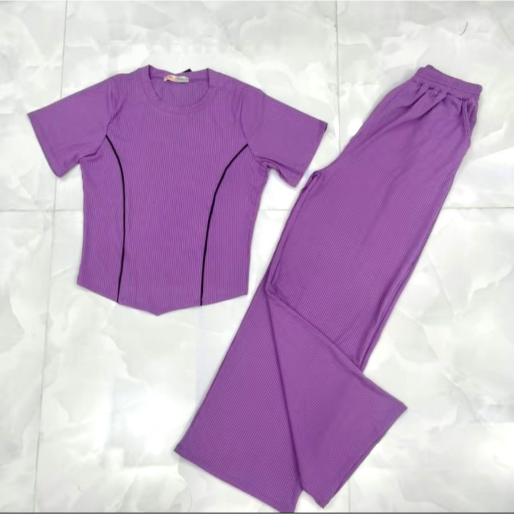 SÉT ĐỒ BỘ THUN GÂN ỐNG RỘNG SUÔNG KÈM ÁO BODY SIÊU HOT MỌI THỜI TRANG-PRADA